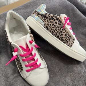 Girls Dolce Vita Sneakers Tennis Shoes size 3 NEW pink leopard metallic